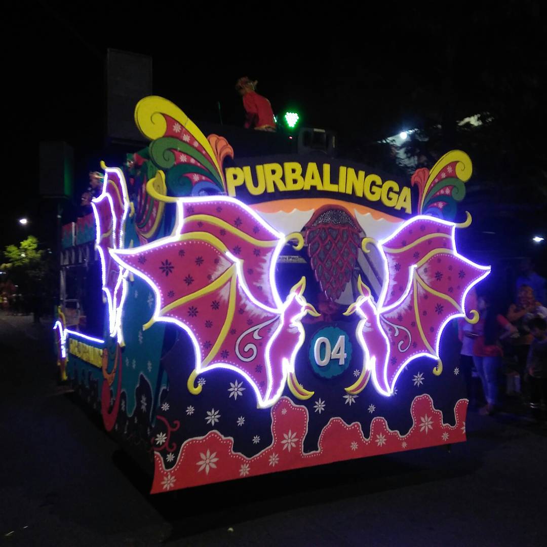 Ikuti Pawai Budaya, Purbalingga Kenalkan Batik Khas Purbalingga