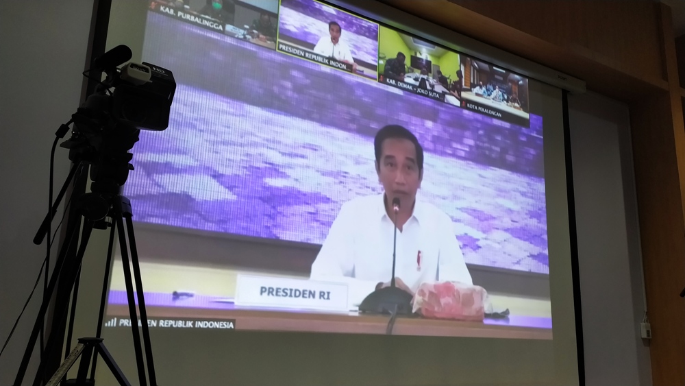 Presiden Jokowi : Daerah Tak Paksakan Adaptasi Kebiasaan Baru Tanpa Perhatikan Data Sains