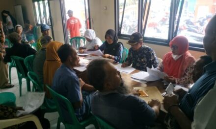 Lindungi Petani Penggarap, Pemdes Klapasawit Adakan Pembaruan kartu Tani