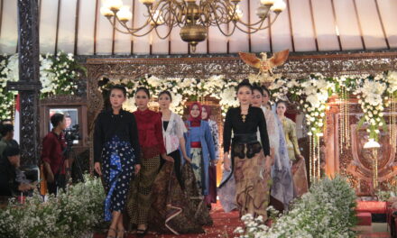 Ribuan Wanita Berkebaya Meriahkan Hari Ibu Dan Hari Jadi Purbalingga