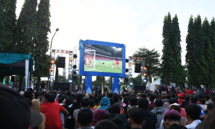 Nobar Perdana Videotron Baru di Alun-Alun Purbalingga hingga Ramadan Light Festival