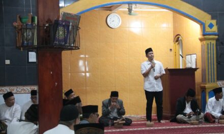Tarawih Keliling, Bupati Fahmi Bekerja Keras Dalam Mewujudkan Visi Akselerasi Pembangunan Kolaboratif