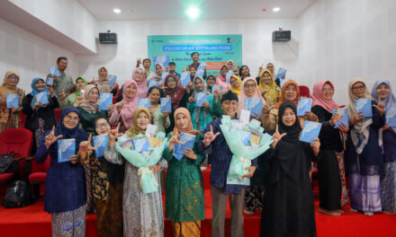 Penulis Perempuan Purbalingga Luncurkan Buku Puisi di Momen Hari Kartini