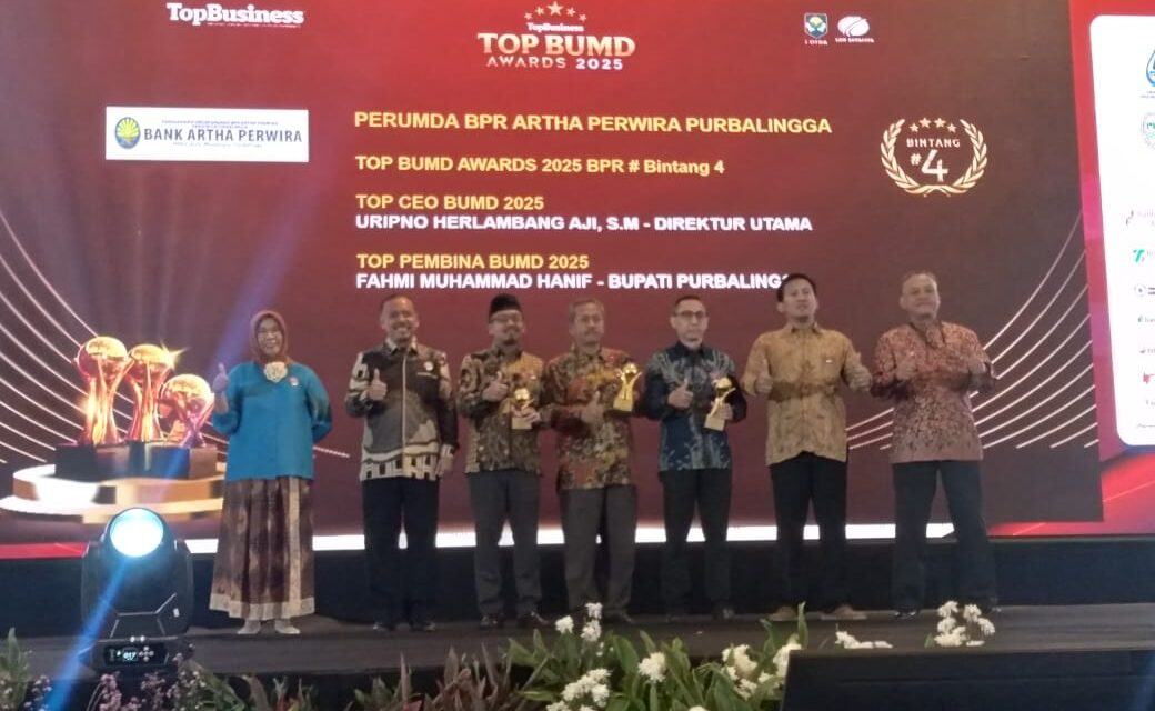 BPR Artha Perwira Raih Penghargaan TOP BUMD Award 2025
