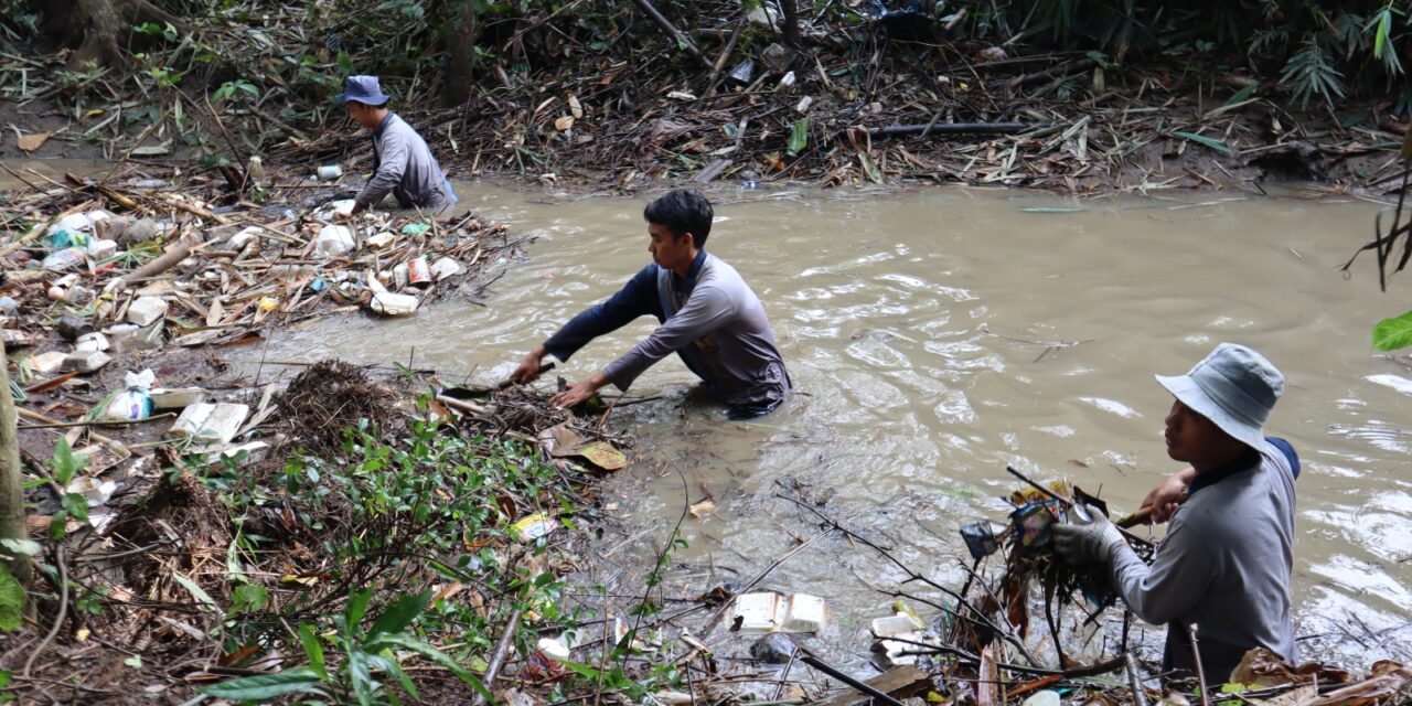 Hari Lingkungan Hidup Sedunia, DLH Purbalingga Bersihkan 1090 Kg Sampah Plastik