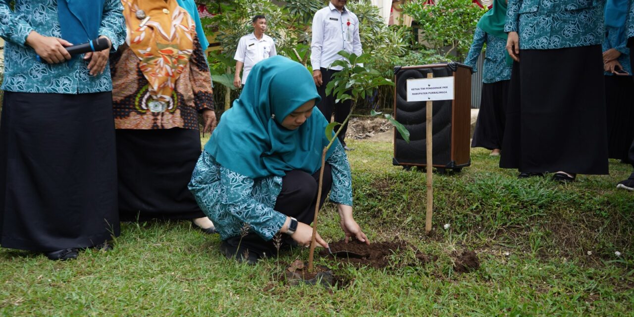 PKK Purbalingga Ajak Warga Manfaatkan Pekarangan Lewat Gerakan Rabu Pon