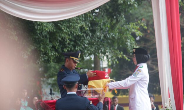 Tuntas Tugas Paskibra Purbalingga Semayamkan Sang Saka Merah Putih