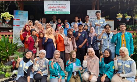 PPK Ormawa UKMPR Kenalkan Pertanian Terpadu dan Digitalisasi Bank Sampah di Desa Muntang