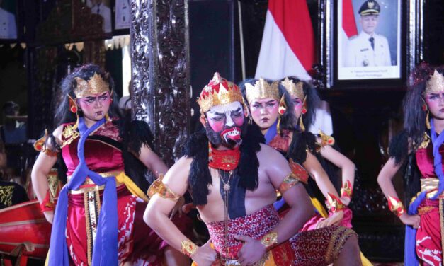 Gugah Kesadaran Akan Seni Budaya, Pemkab Purbalingga Gelar Wayang Wong di Pendopo