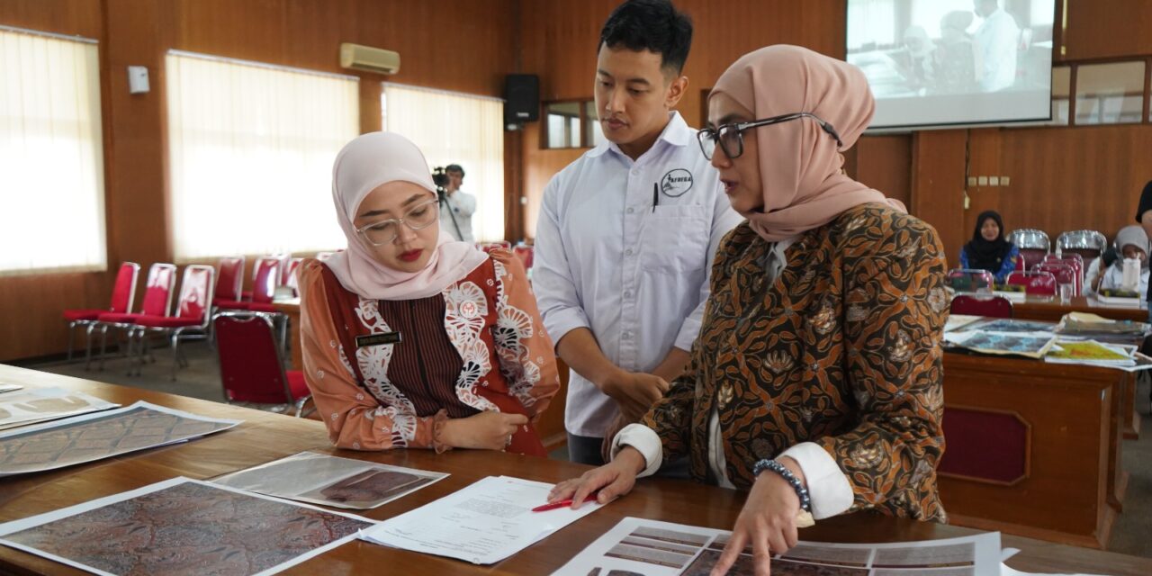Lomba Desain Motif Batik Meriah, 90 Peserta Unjuk Kreativitas di Purbalingga