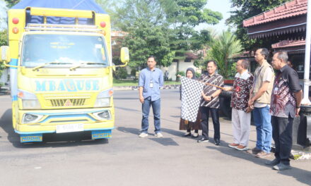 Pemkab Purbalingga Salurkan Bantuan Pangan Untuk Warga Karangjambu